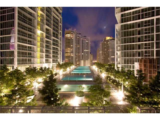 465 BRICKELL AV # 2903