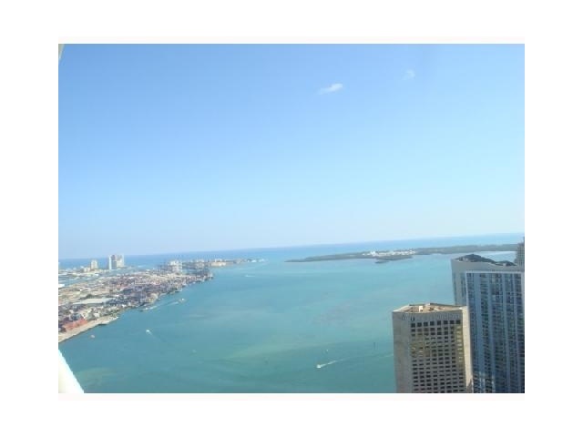 50 BISCAYNE BL # 3211