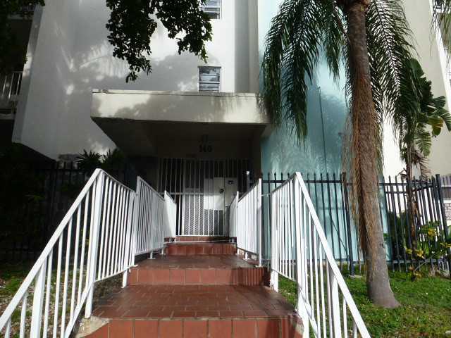 140 NW 14 AV # 6