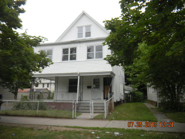 688- 690 Dixwell Ave