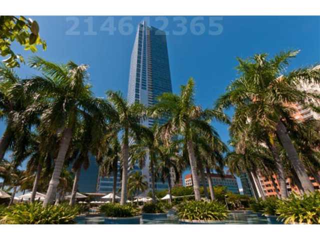 1425 BRICKELL AV # PH69C