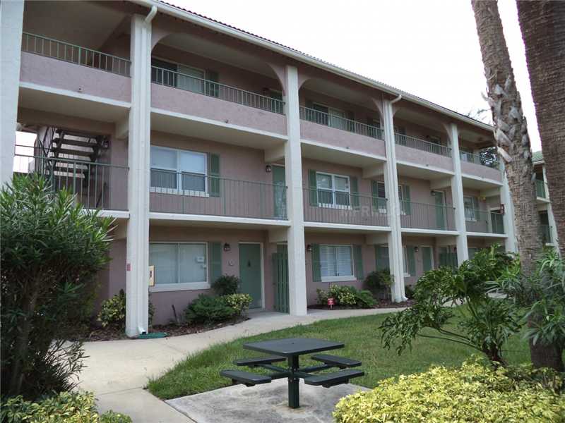 123 Blue Point Way Apt 100