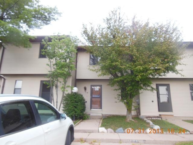 300 Oak Creek Ct Apt 14