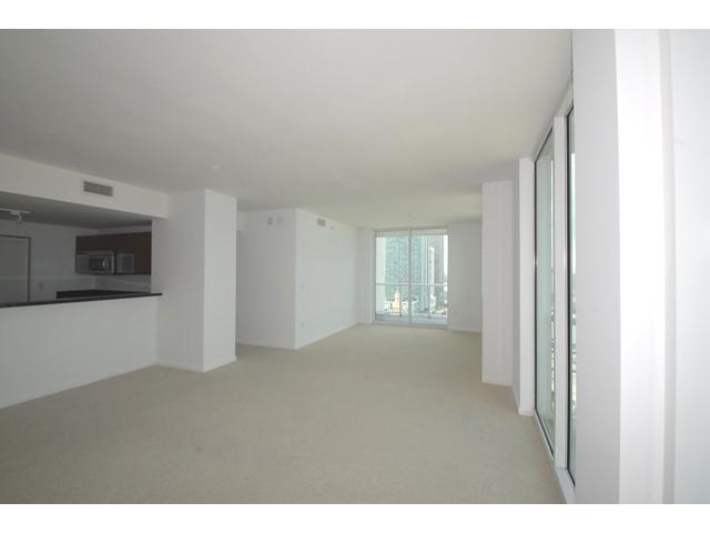 244 BISCAYNE BL # 3202