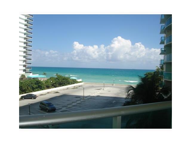 3801 OCEAN DR # 4Z