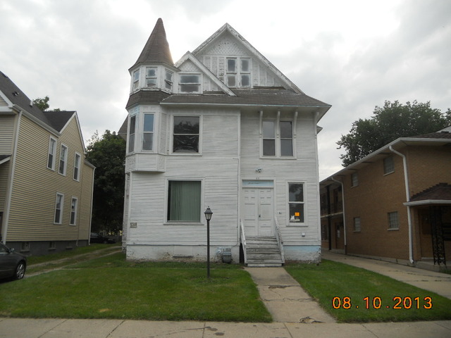 212 N West St Apt