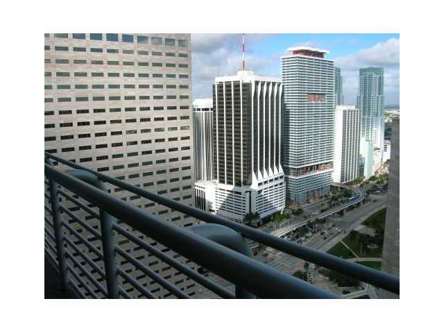 335 BISCAYNE BLVD # 4006