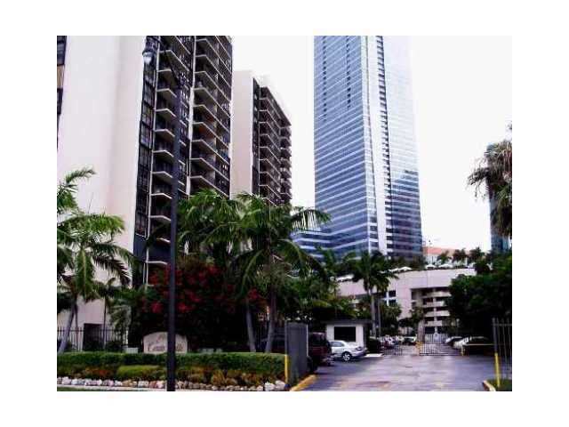 1450 BRICKELL BAY DR # 812