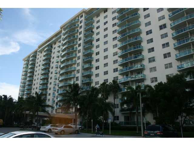 19390 Collins Ave Apt 603