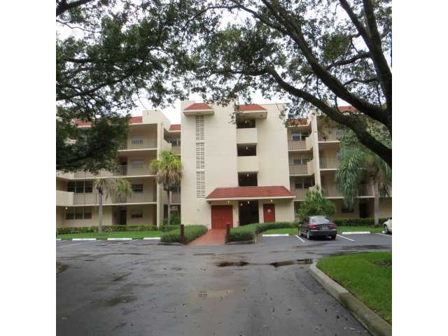 1811 Sabal Palm Dr Apt 405