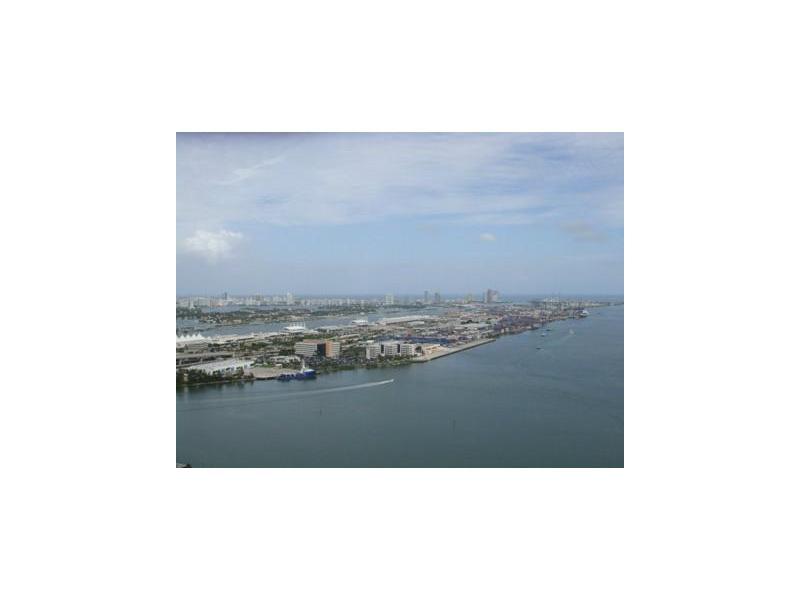 50 BISCAYNE BL # 3004