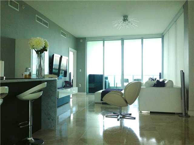 900 BISCAYNE # 2801