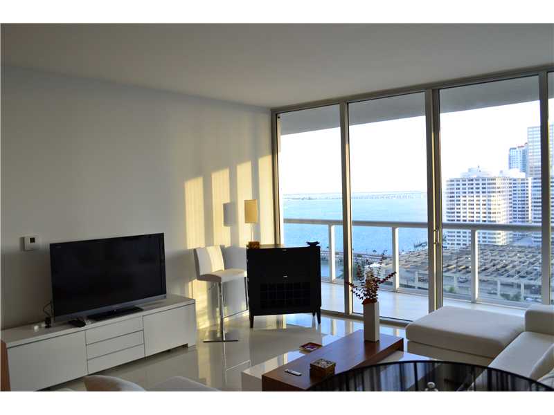 495 BRICKELL AV # 1611