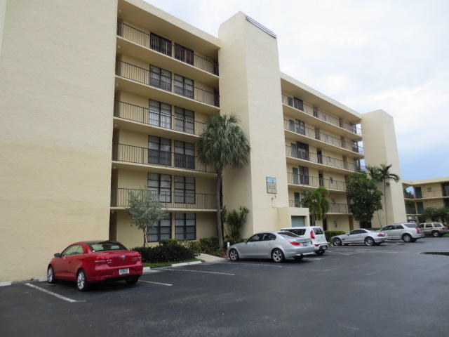 6 Royal Palm Way Unit 303