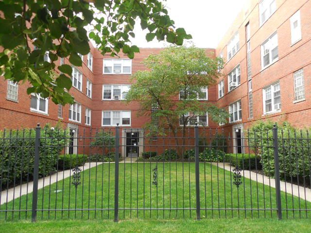 2441 W Farragut Ave Apt 2a