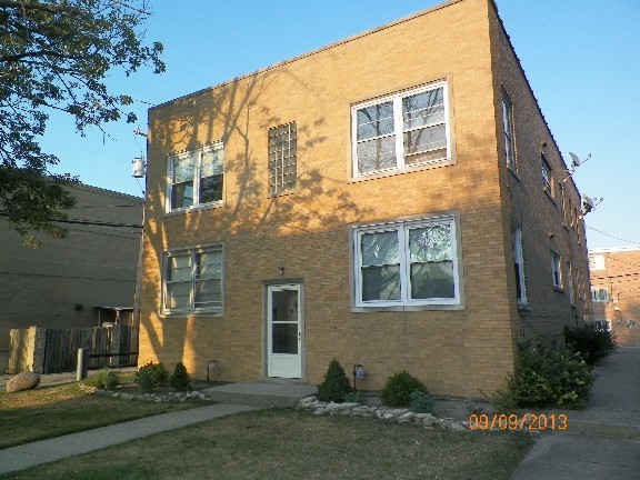 9145 La Crosse Ave Apt 2s