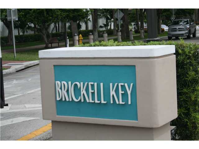 848 BRICKELL KEY DR # 3103