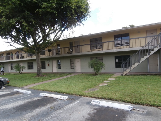 5025 Palm Hill Dr Apt Q275