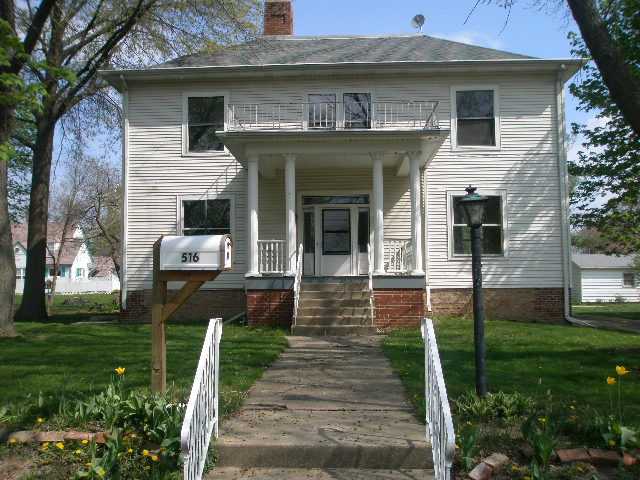 516 E Seminary Ave