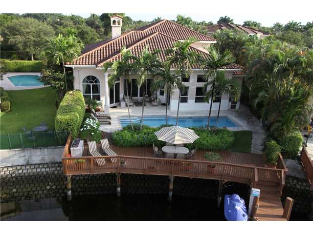 954 SANIBEL DR