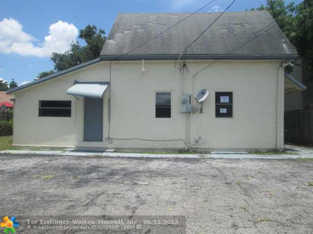 1930 GARFIELD ST REAR