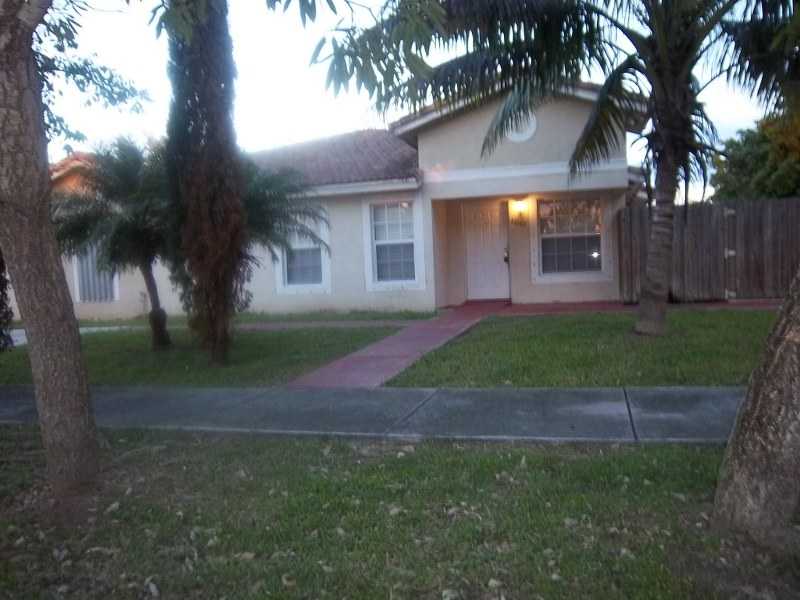 26143 SW 138 CT