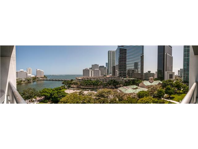 495 BRICKELL AV # 909