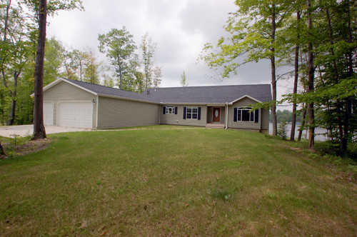 3212 Hardwood Lake Retreat Dr