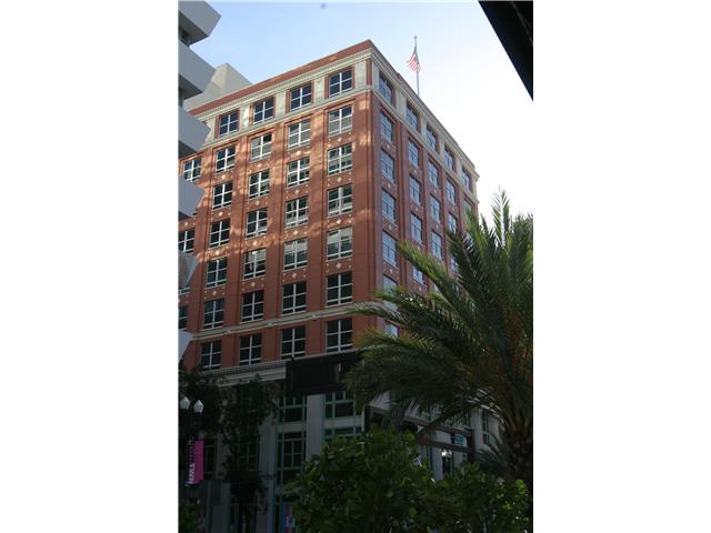 101 E FLAGLER ST # 1008