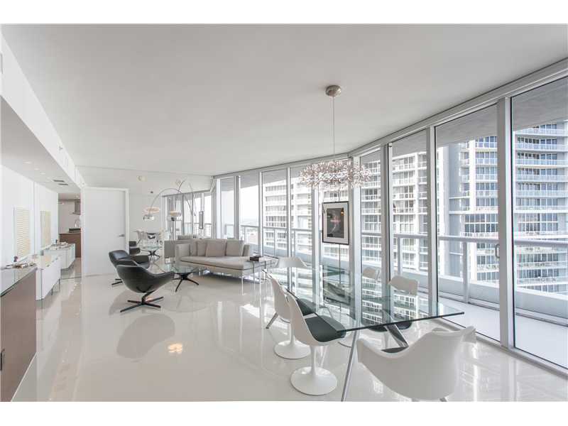 495 BRICKELL AV # 4204