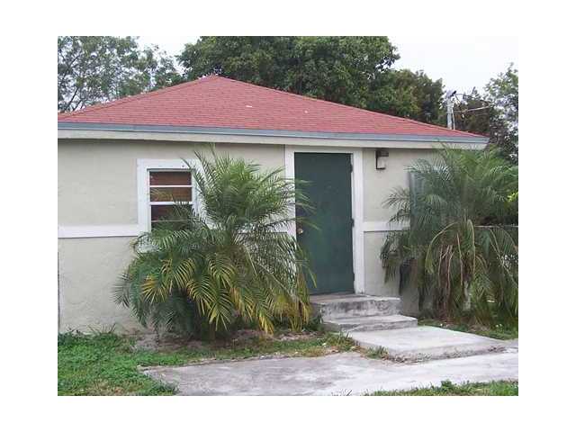 7141 NW 15 CT