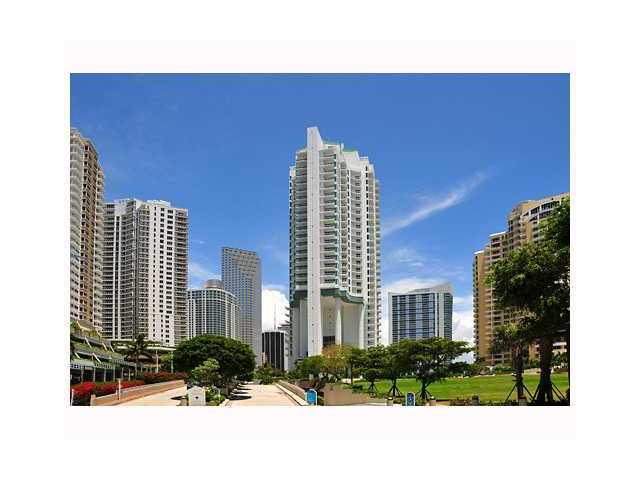 900 BRICKELL KEY BL # 2704