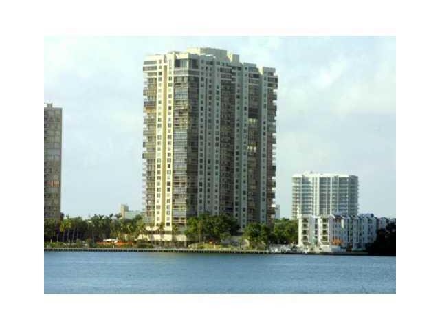 2333 BRICKELL AV # 2404