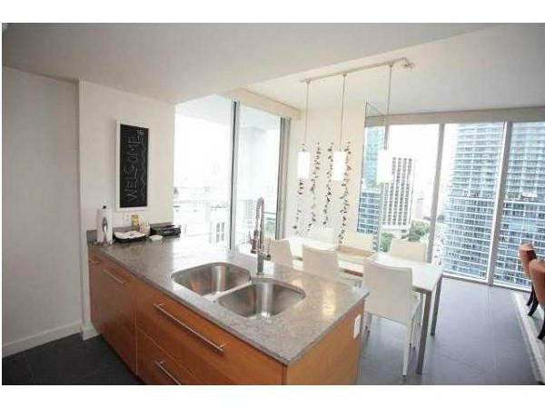 485 BRICKELL # 1704