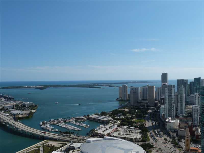 1100 BISCAYNE BL # 6305