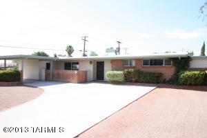 7458 E Montecito