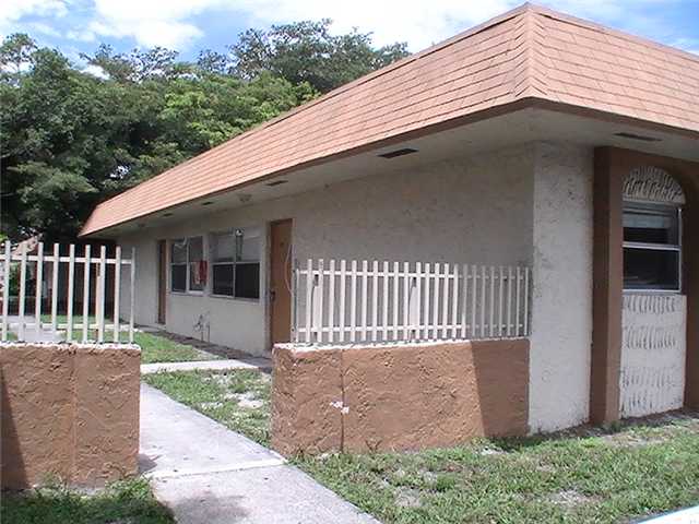 5215 NW 24TH CT # 39