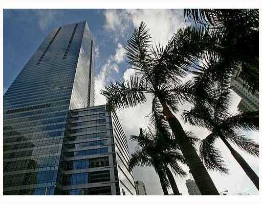 1425 BRICKELL AV # 48C