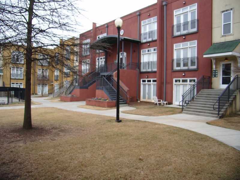 Unit 318 - 502 Pryor Street