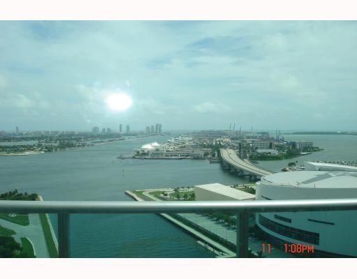 900 BISCAYNE BL # 2501