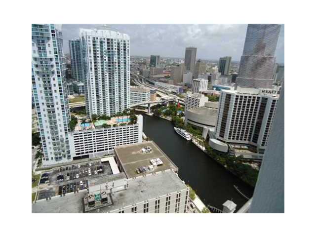 485 BRICKELL AV # 2207