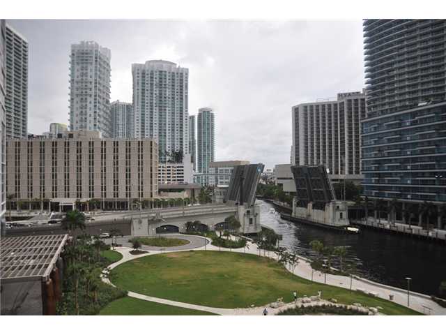 465 BRICKELL AVE # 704