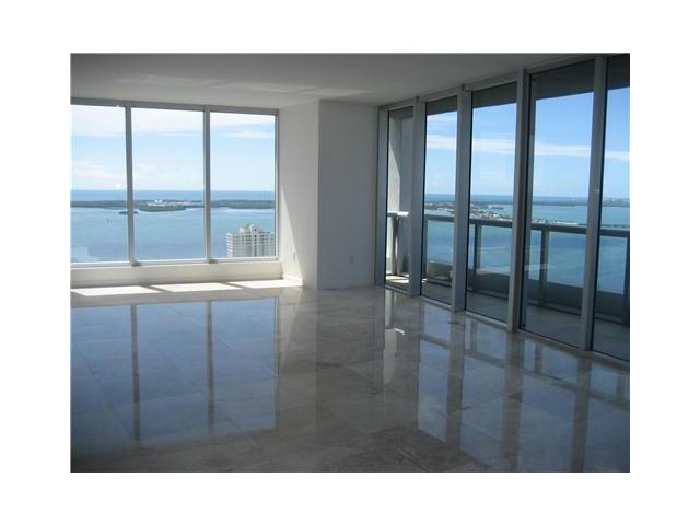 495 BRICKELL AV # 2501