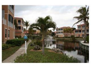 3270 Sunset Key Cir #101