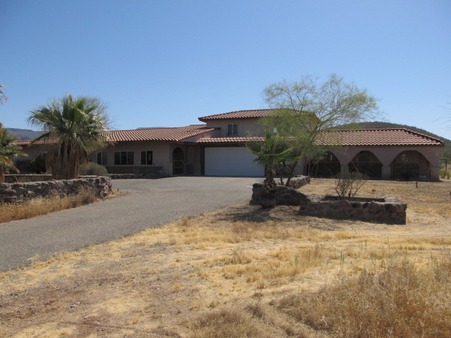 1808 E Circle Mountain Road