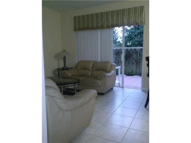 8781 NW 112 CT # 8781