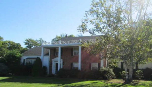 2 Fairview Dr