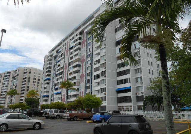 Apt 12l Laguna Gard