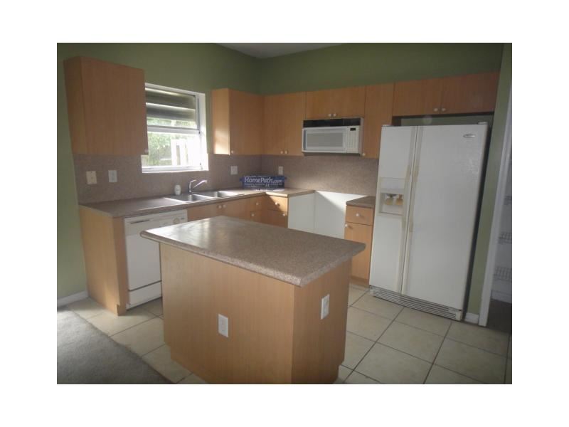 1592 SE 31 Ct #0