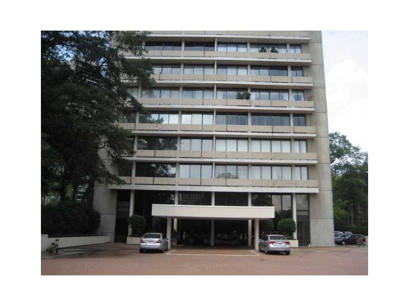 Unit 3e - 2575 Peachtree Road